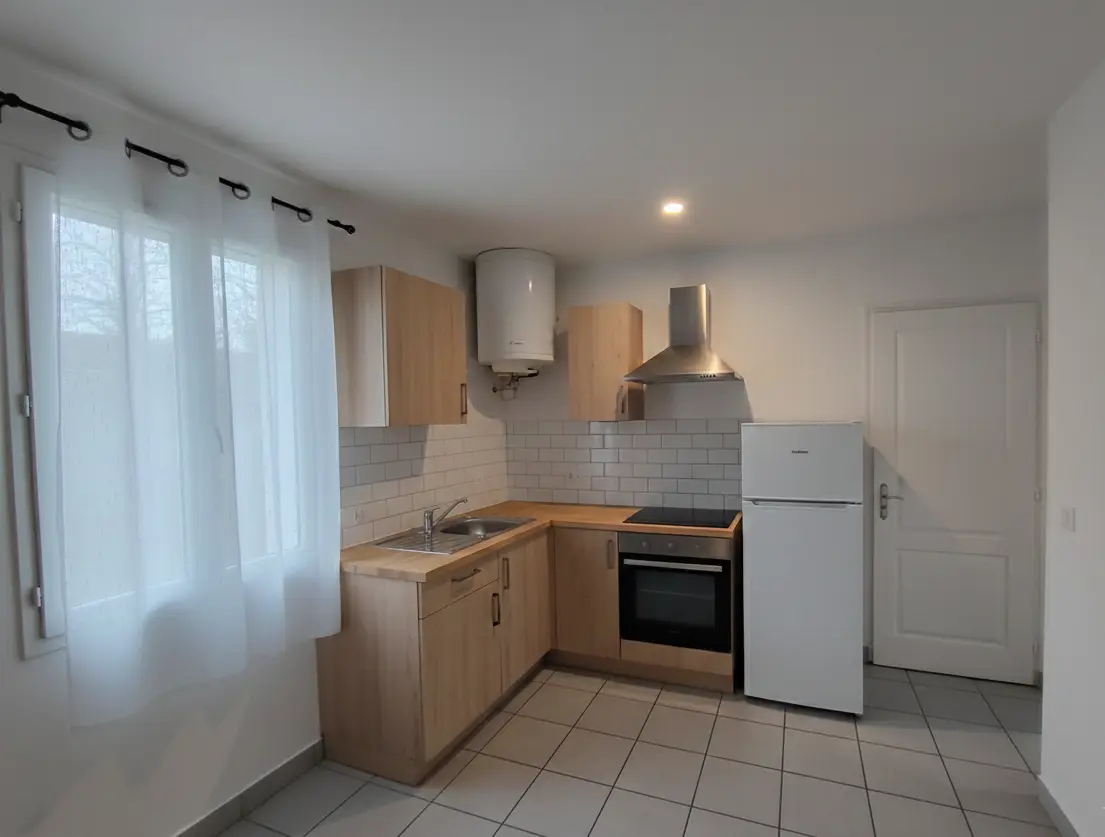 27 bis rue Jean Jaurès , 77130 Montereau Fault Yonne — visuel 3