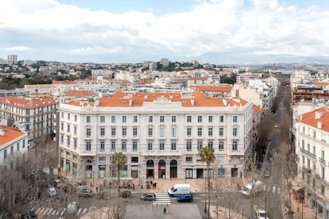 ANTIBES : Le Grand Hôtel — vue du programme neuf