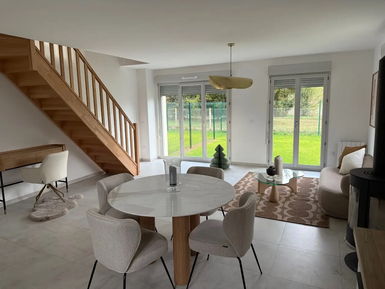 CLOS DU VEXIN — visuel
