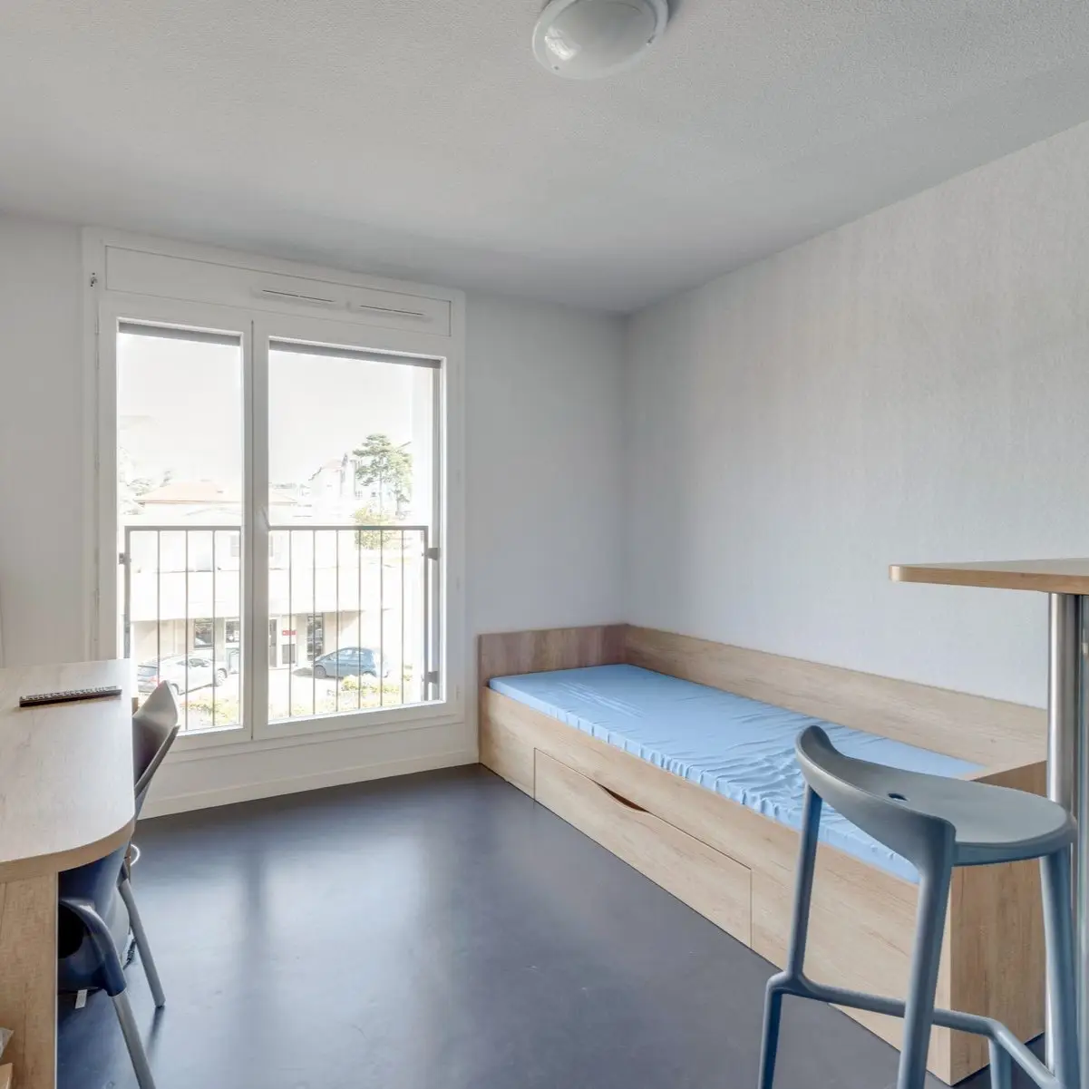 Courmont PIERRE-BENITE - LYON - 69 — visuel 2