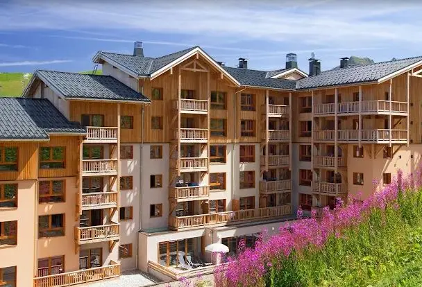 FRONT DE NEIGE à La Plagne Tarentaise — vue du programme neuf