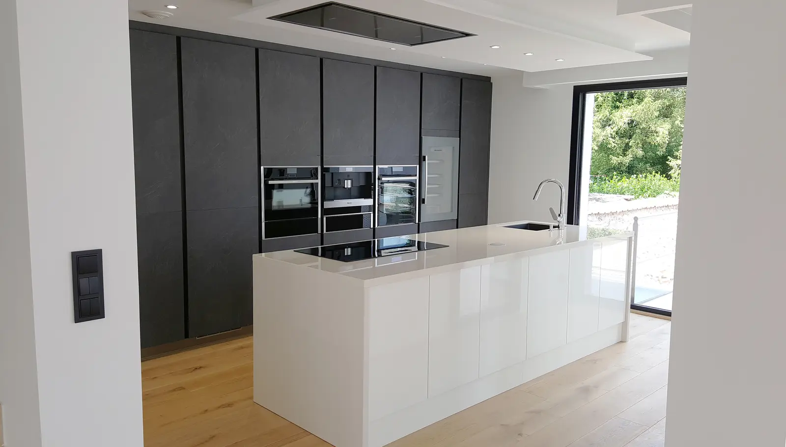 LA VARENNE — visuel 4