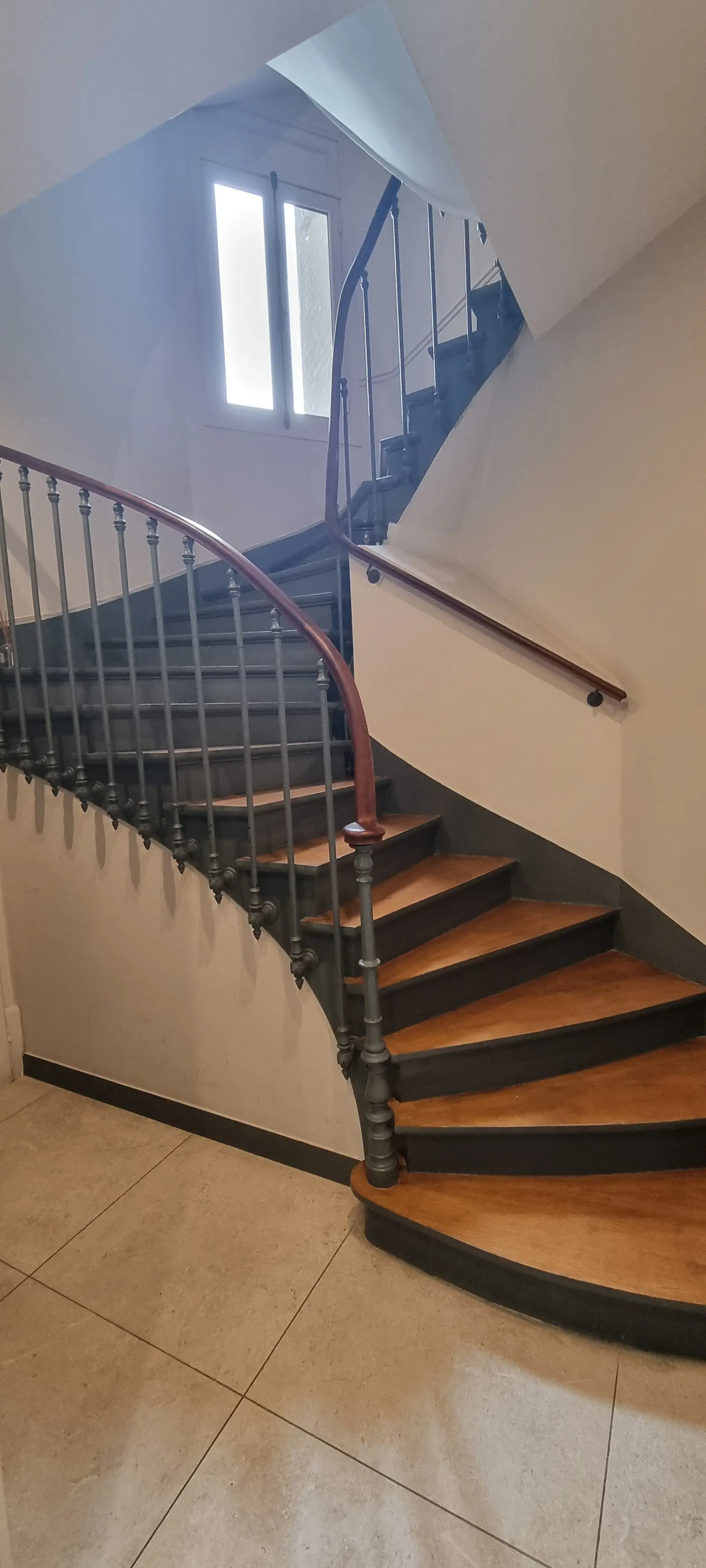 LE 55 — visuel 3