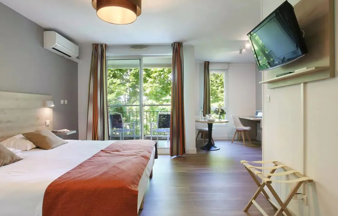 Le Clos de la Chartreuse*** — visuel 7