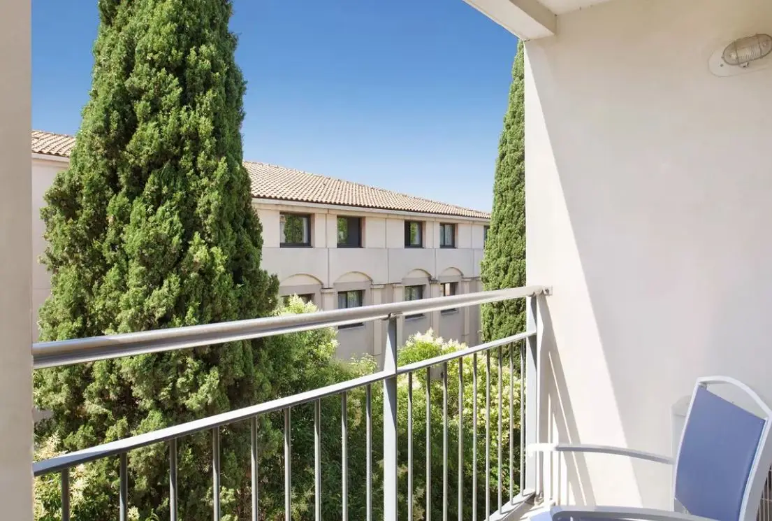 Le Clos de la Chartreuse*** — visuel 5