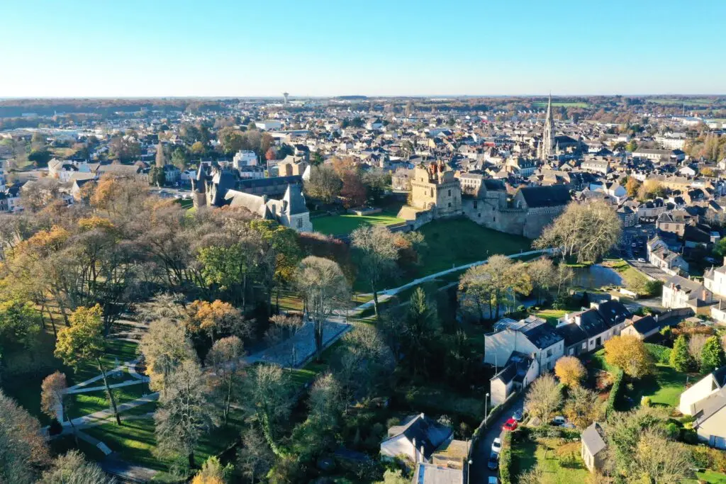 Le Domaine du Prieuré, beeld van het programma te Châteaubriant