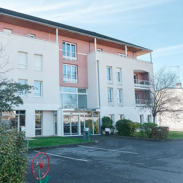 Le Village, visuel 1