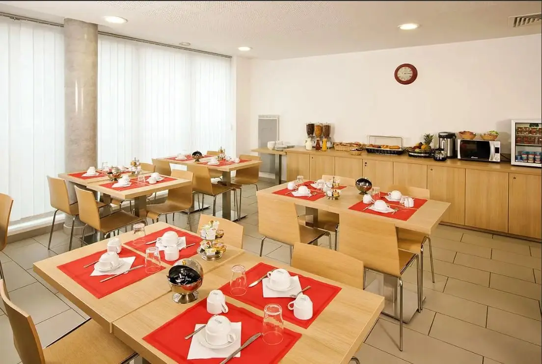 Les Estudines Montreuil Arago — visuel 6
