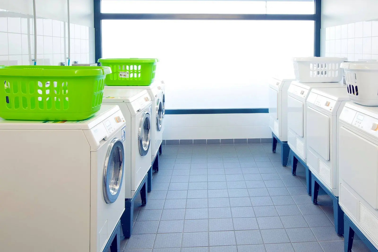 Les Estudines Paris Rosny — visuel 3