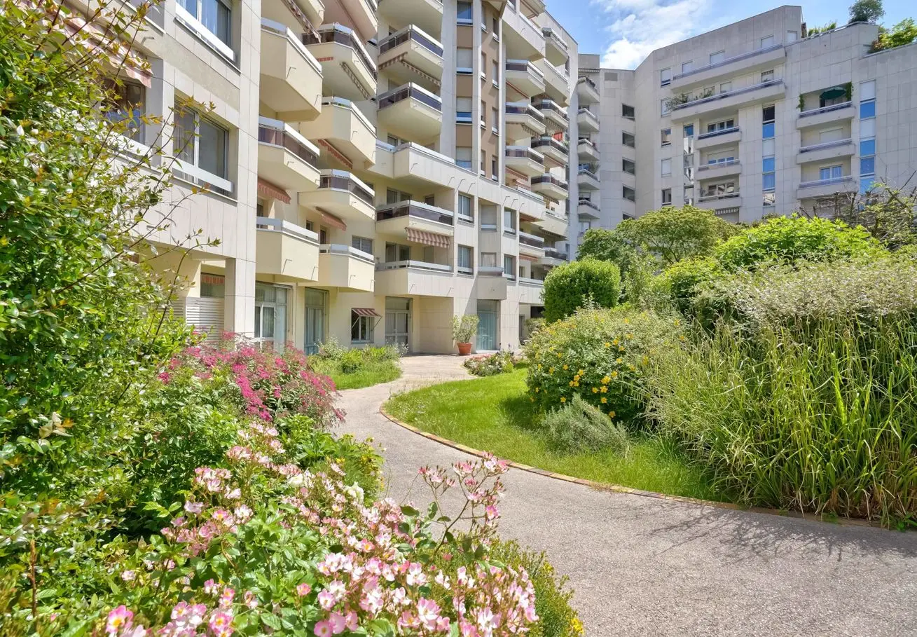Les Hespérides de Courbevoie — visuel