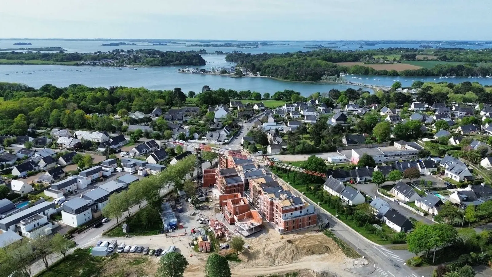 LES MARITIMES — visuel