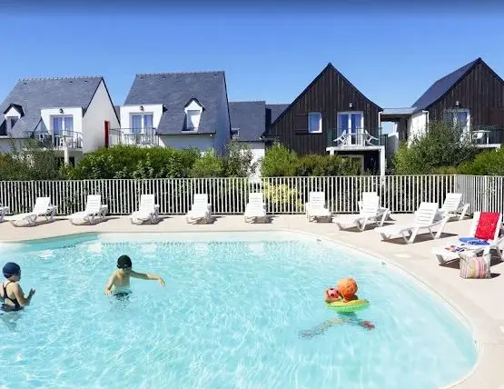 LES ROCHES — visuel 3