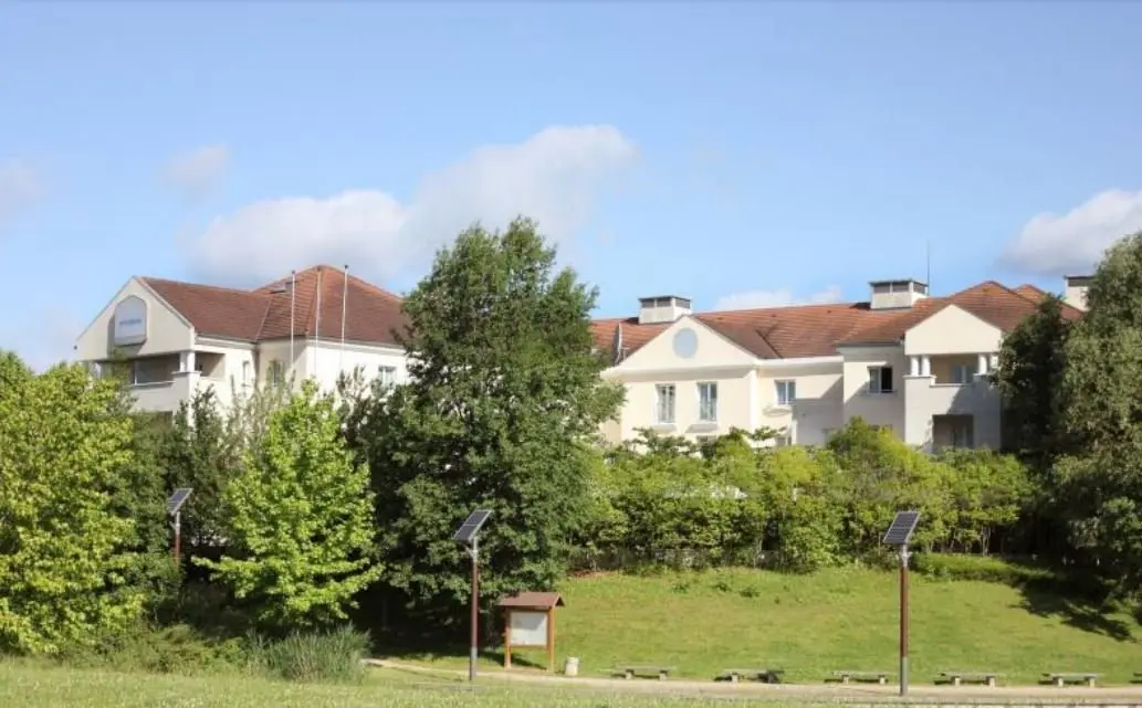 Logely Villa Bellagio Marne la Vallée — visuel 13