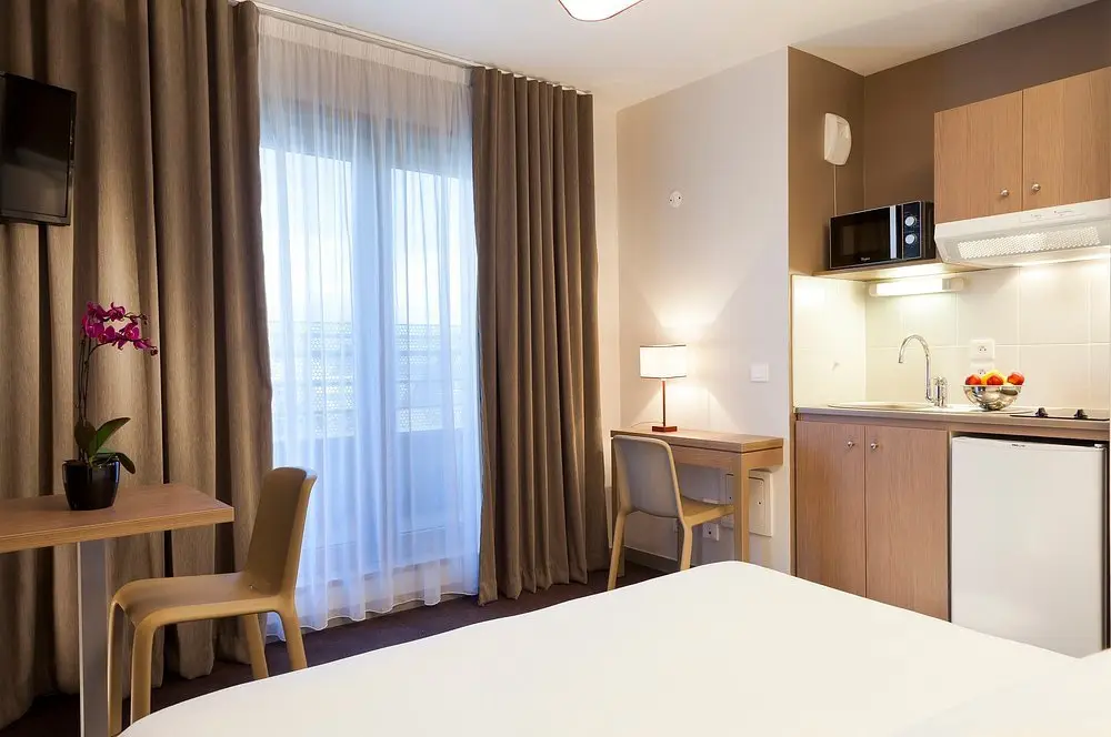 Neho Suites Porte de Geneve — visuel 3