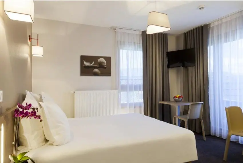 Neho Suites Porte de Geneve — visuel 2