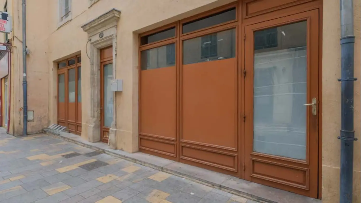 NÎMES : Nationale — visuel 2