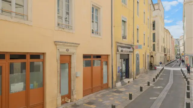 NÎMES : Nationale, visuel 1