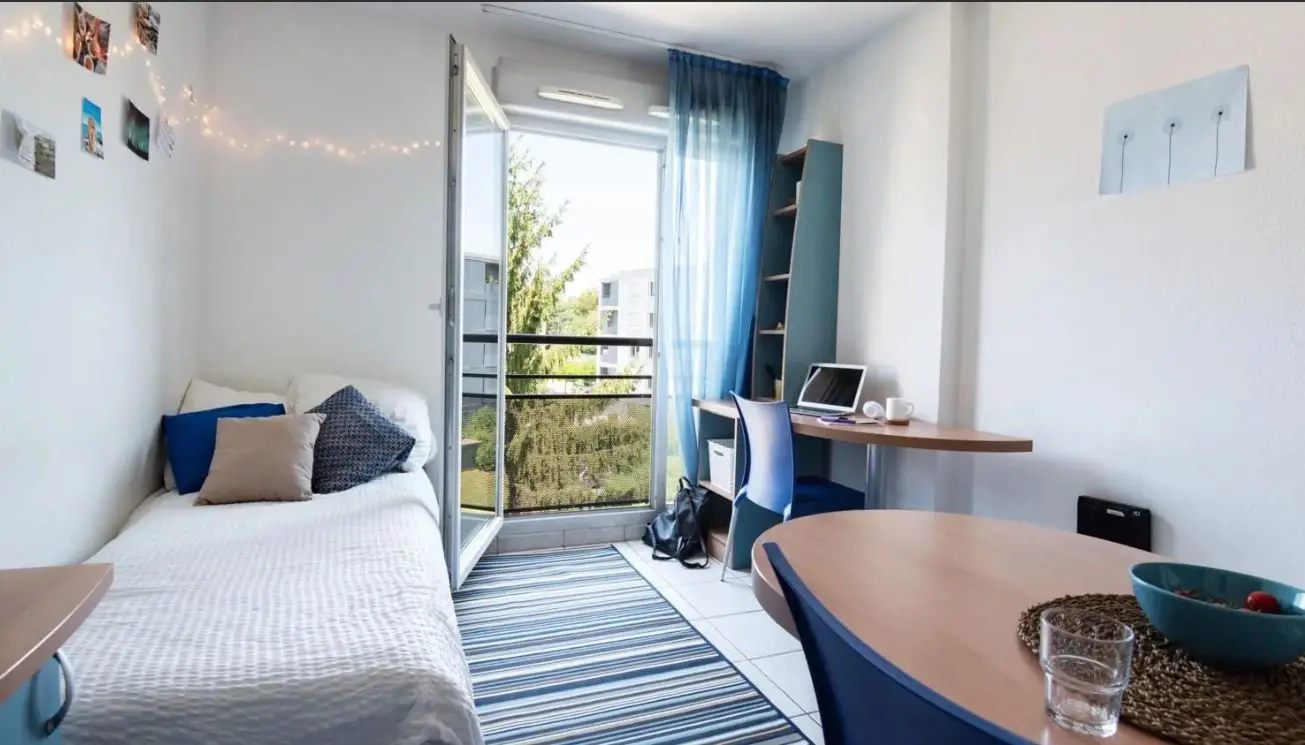 Nomad Campus Nova Park Bron — visuel 2