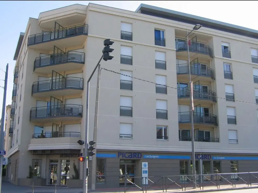 Nomad Campus Nova Park Bron — visuel 9