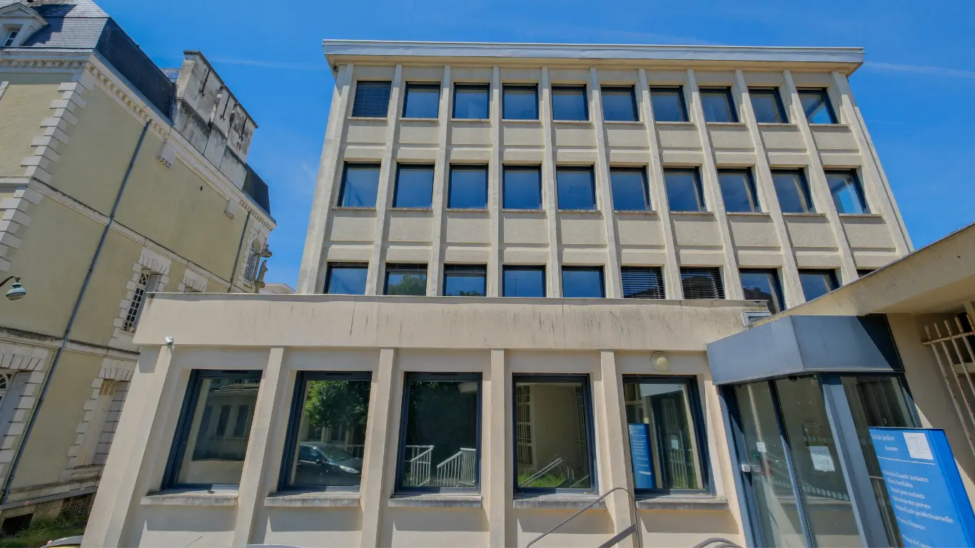 POITIERS : Saint-Louis — visuel 5