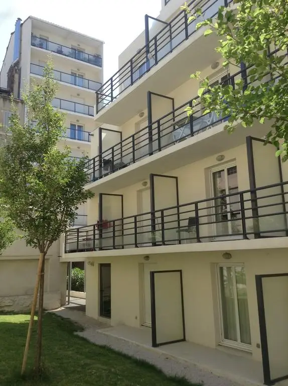 RESIDENCE PROVENCE — visuel