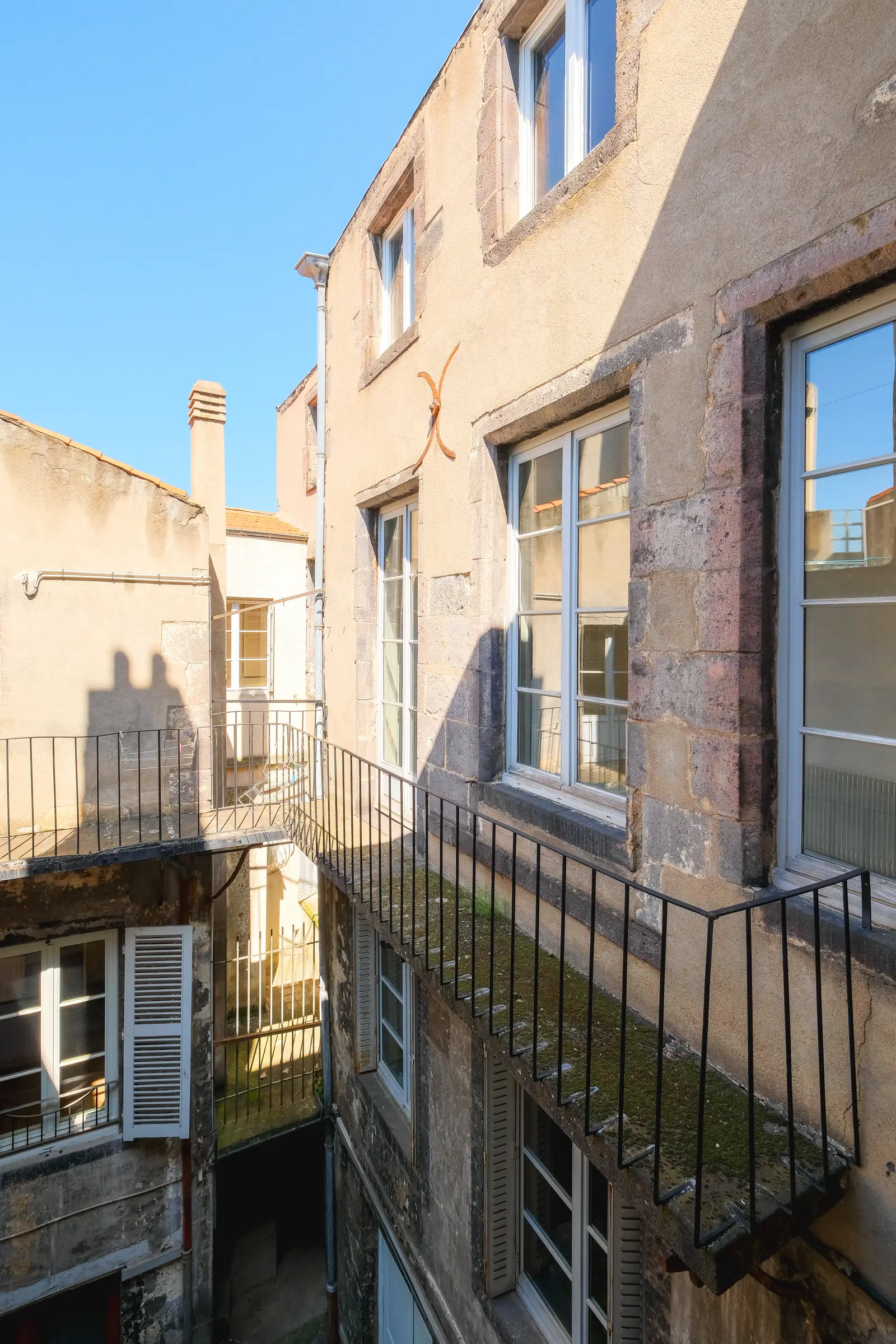 RIOM : rue du Commerce — visuel 4