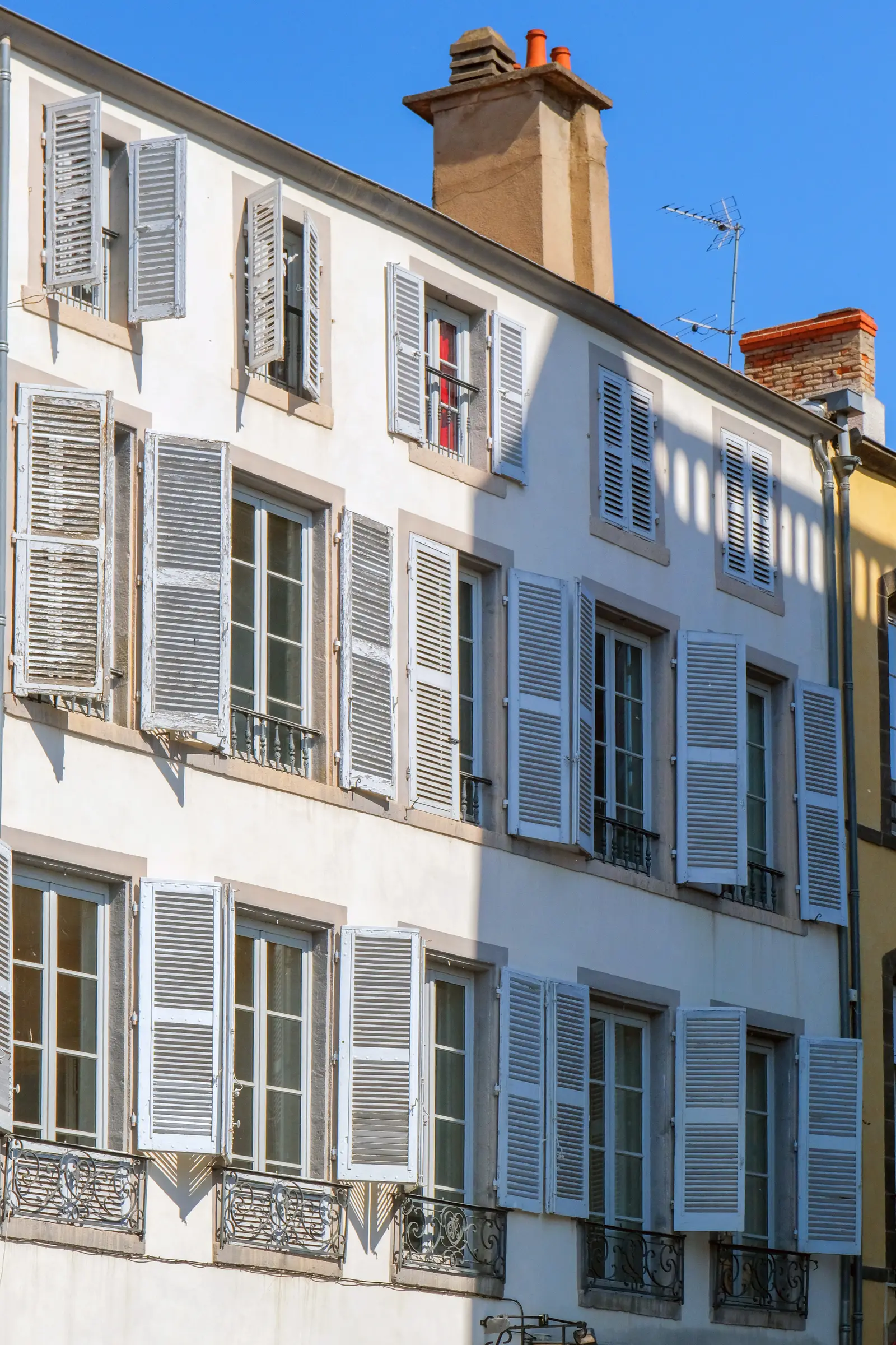 RIOM : rue du Commerce — visuel 3