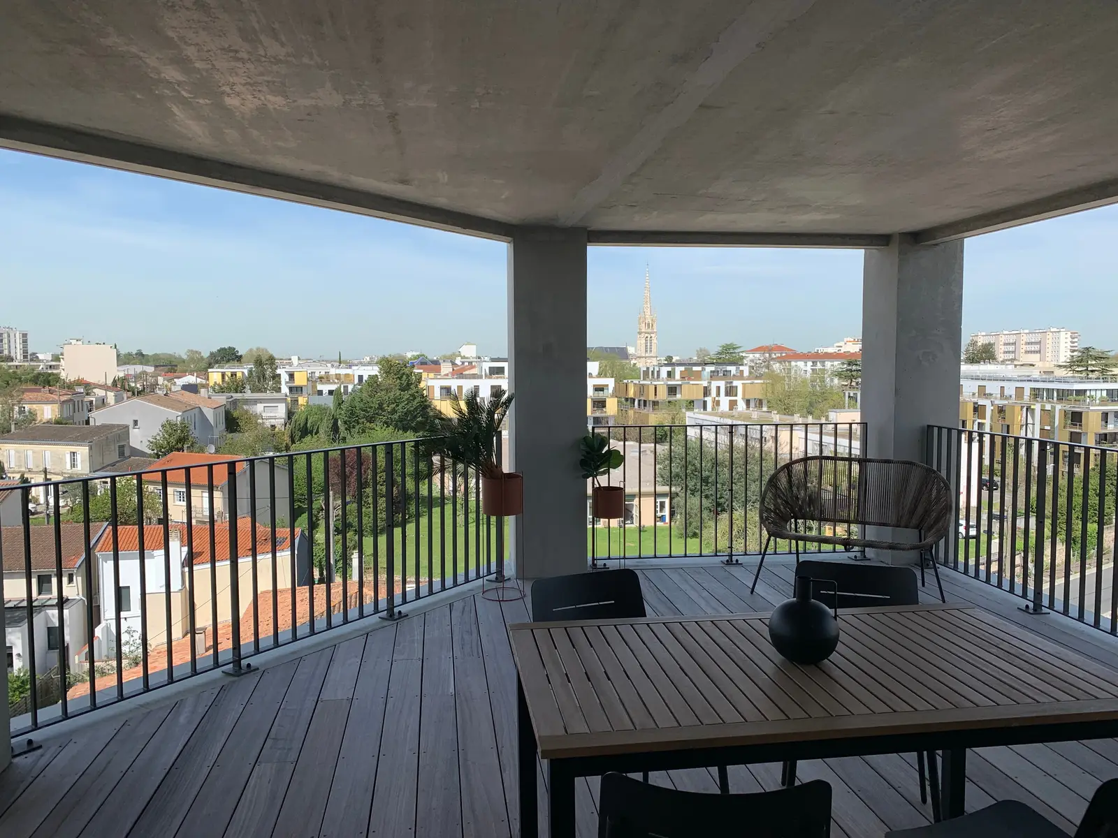 SKYLINE — visuel 20